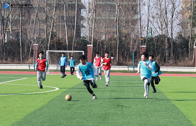 疫情無情，關(guān)懷暖心——春光下的新華少年更有別樣精彩！