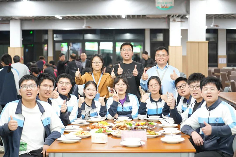 校長陪餐 | 美好“食”光，暢談“味”來